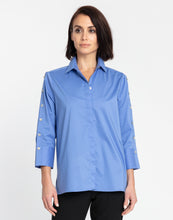 Load image into Gallery viewer, Eleanor 3/4 Sleeve Solid Shirt