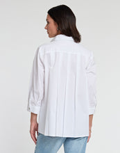 Load image into Gallery viewer, Sara 3/4 Sleeve Pleated Back Cotton Top
