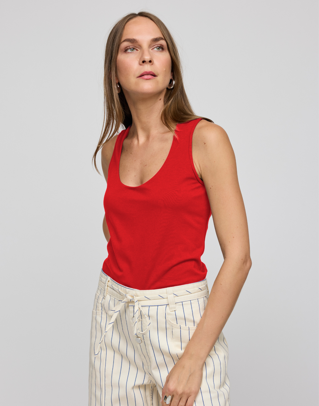 Daphne Sleeveless Scoop Neck Double Knit Panel Tank