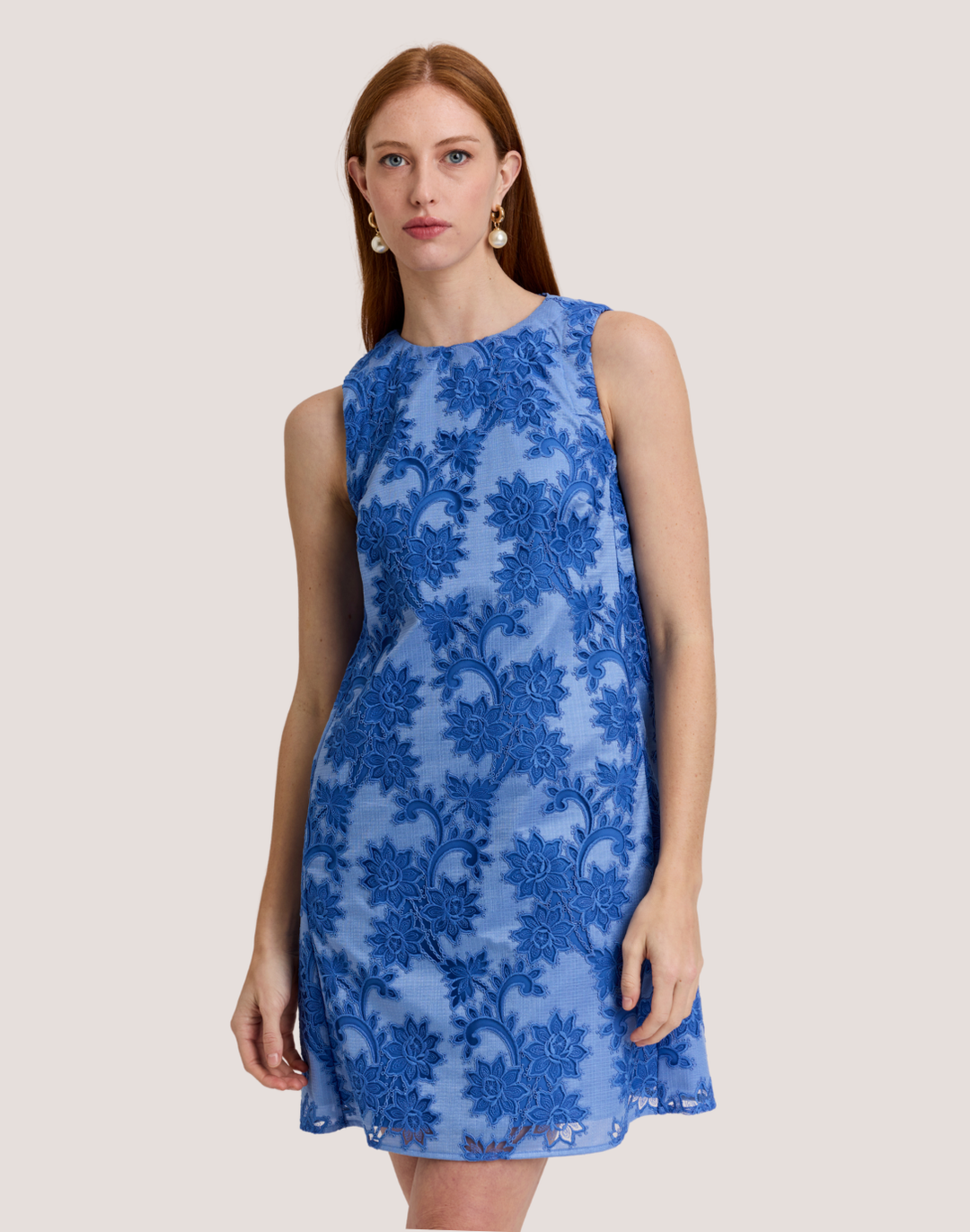 Courtney Sleeveless Floral Motif Lace Dress