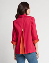Load image into Gallery viewer, Xena 3/4 Sleeve Double Face Shirt