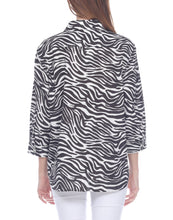 Load image into Gallery viewer, Halsey 3/4 Sleeve Luxe Linen Zebra Printed Oversize Shirt